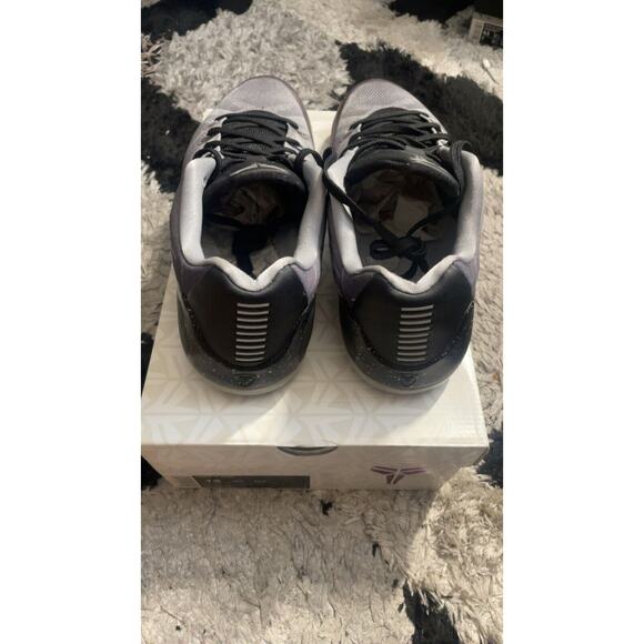 Size 12 - Nike Kobe 9 EM Premium Metallic Silver Clean With Original Box - Picture 4 of 5